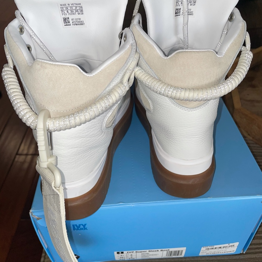 Ivy Park Super Sleek Boots US Size 71/2